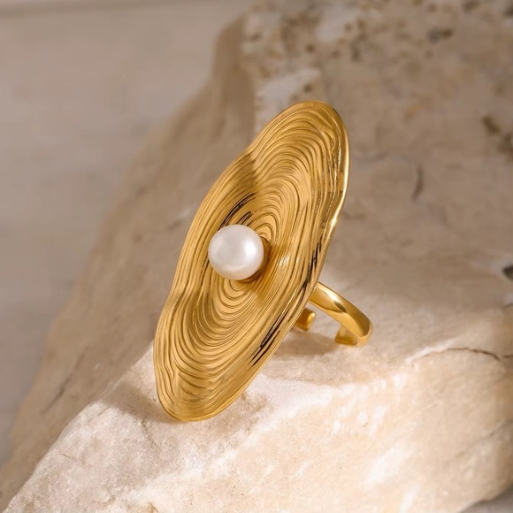 18K Gold Plated Adjustable Textured Oval Ring - Picture 5 of 7
